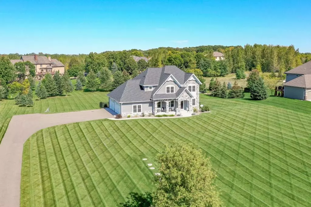 Dellwood, MN 55110,15 Apple Orchard CT