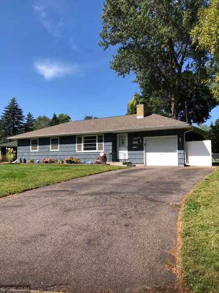 7800 Aster DR, Brooklyn Park, MN 55428