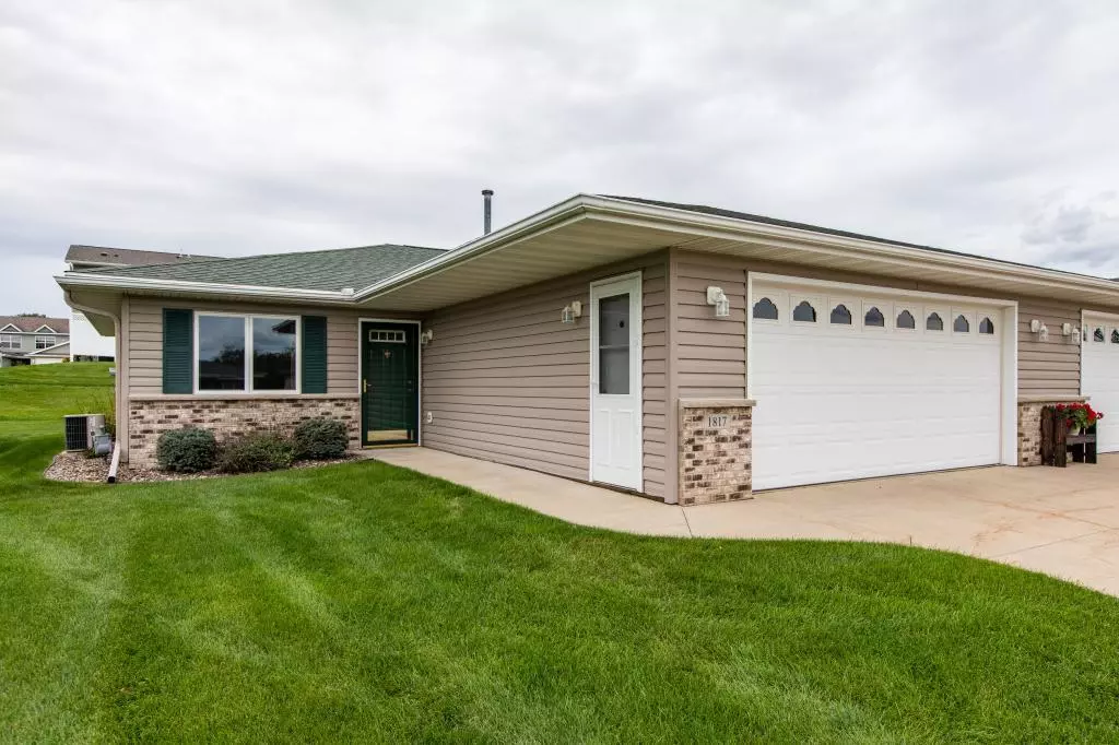 Stewartville, MN 55976,1817 Clubhouse DR NE