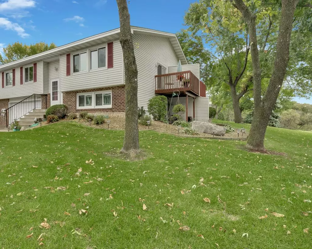 Vadnais Heights, MN 55127,4258 Bridgewood TER