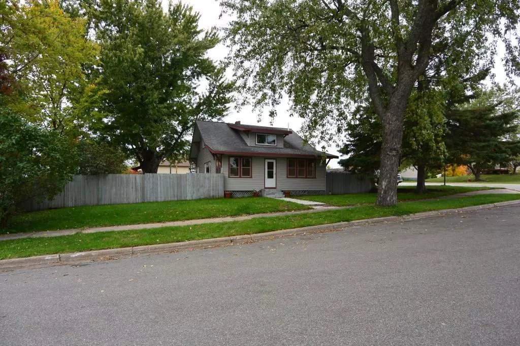 Bovey, MN 55709,102 4th AVE