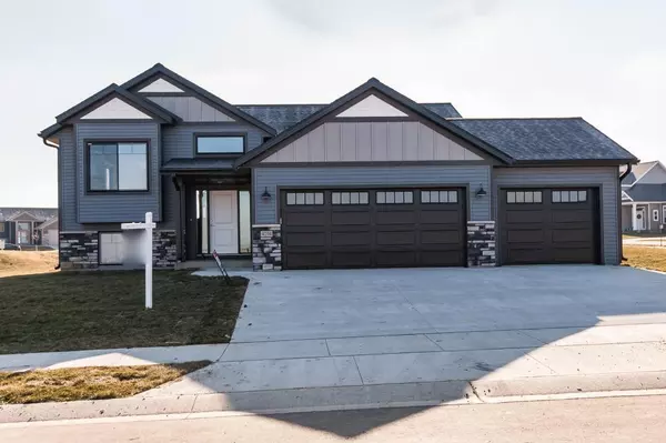 4294 Silver Ridge PL NW, Rochester, MN 55901