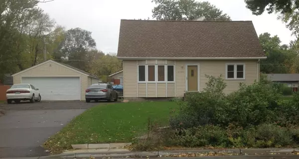 10188 Cottonwood ST NW, Coon Rapids, MN 55448