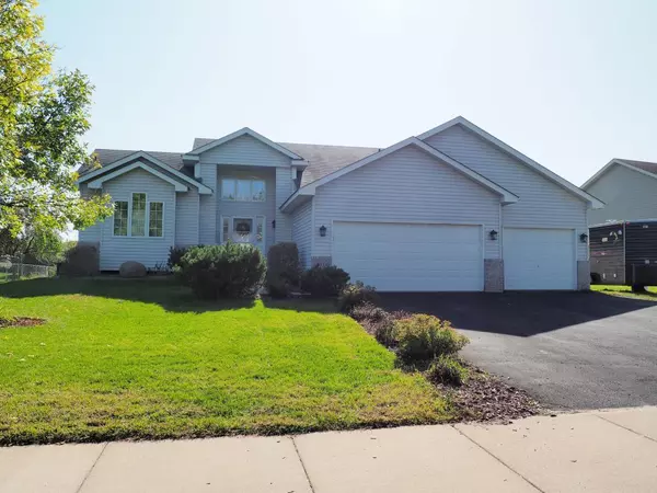 2918 235th AVE NW, Saint Francis, MN 55070