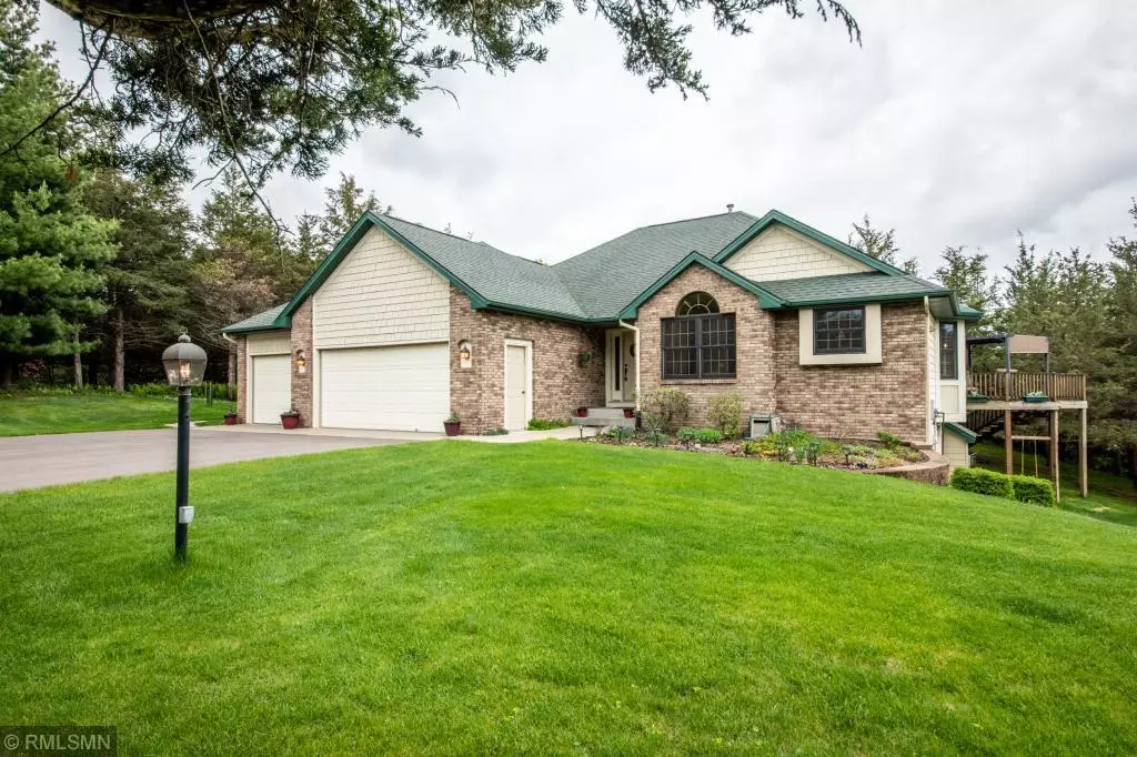 Hudson, WI 54016,735 Aldro RD