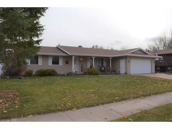 861 Miles DR, Worthington, MN 56187