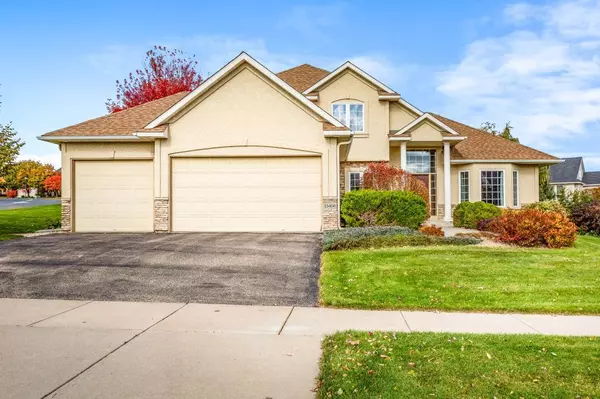 15450 Wood Duck TRL NW, Prior Lake, MN 55372