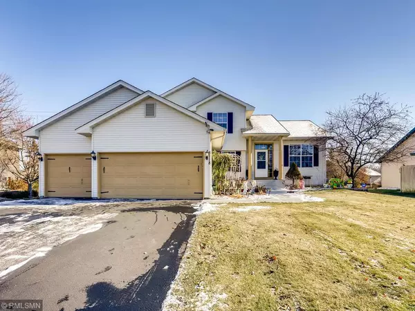 3118 N Bluebell AVE N, Brooklyn Park, MN 55443