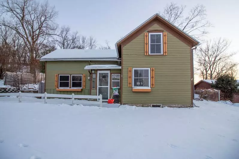 Chatfield, MN 55923,626 Cliff ST NE