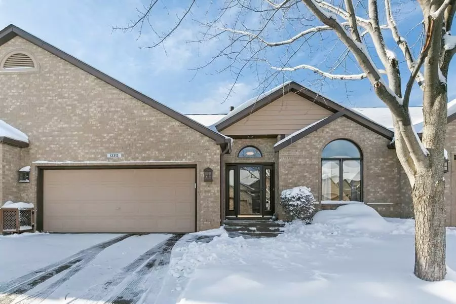 Apple Valley, MN 55124,13312 Huntington DR