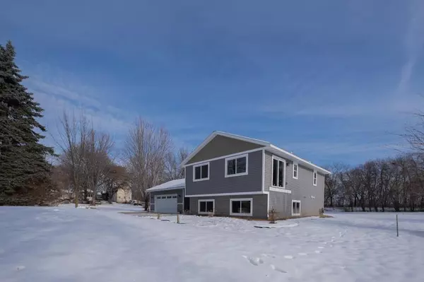 Northfield, MN 55057,32424 Dresden AVE