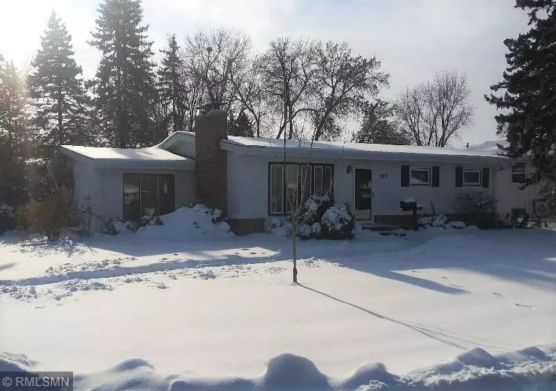 322 Edith DR, West Saint Paul, MN 55118