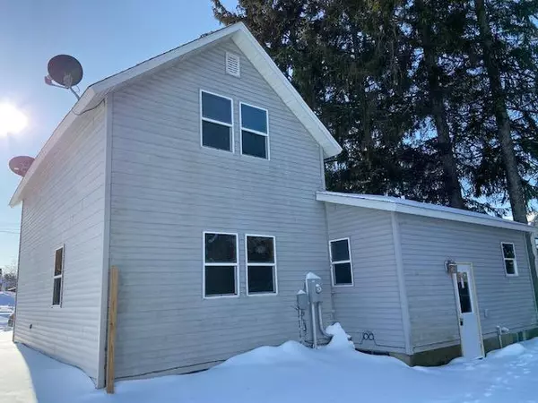 Almena, WI 54805,105 Soo AVE E