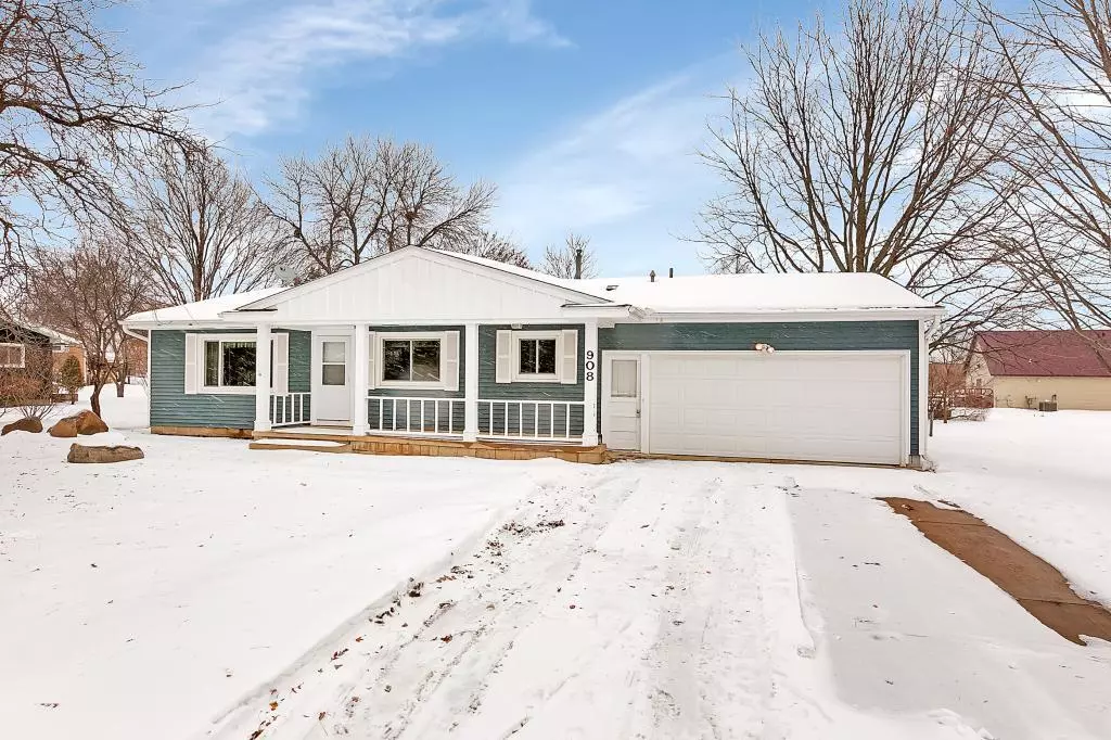 Saint Cloud, MN 56303,908 Brenda Lee DR