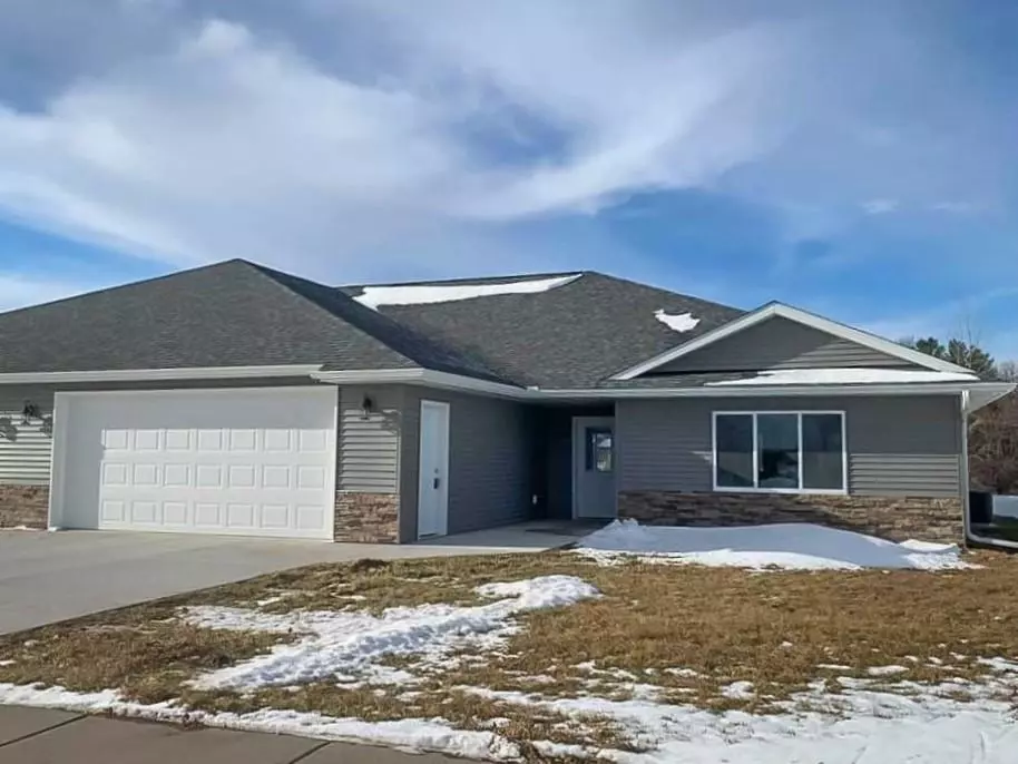 Janesville, MN 56048,535 Oakwood DR