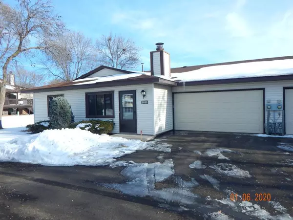 8646 S Maplebrook CIR, Brooklyn Park, MN 55445