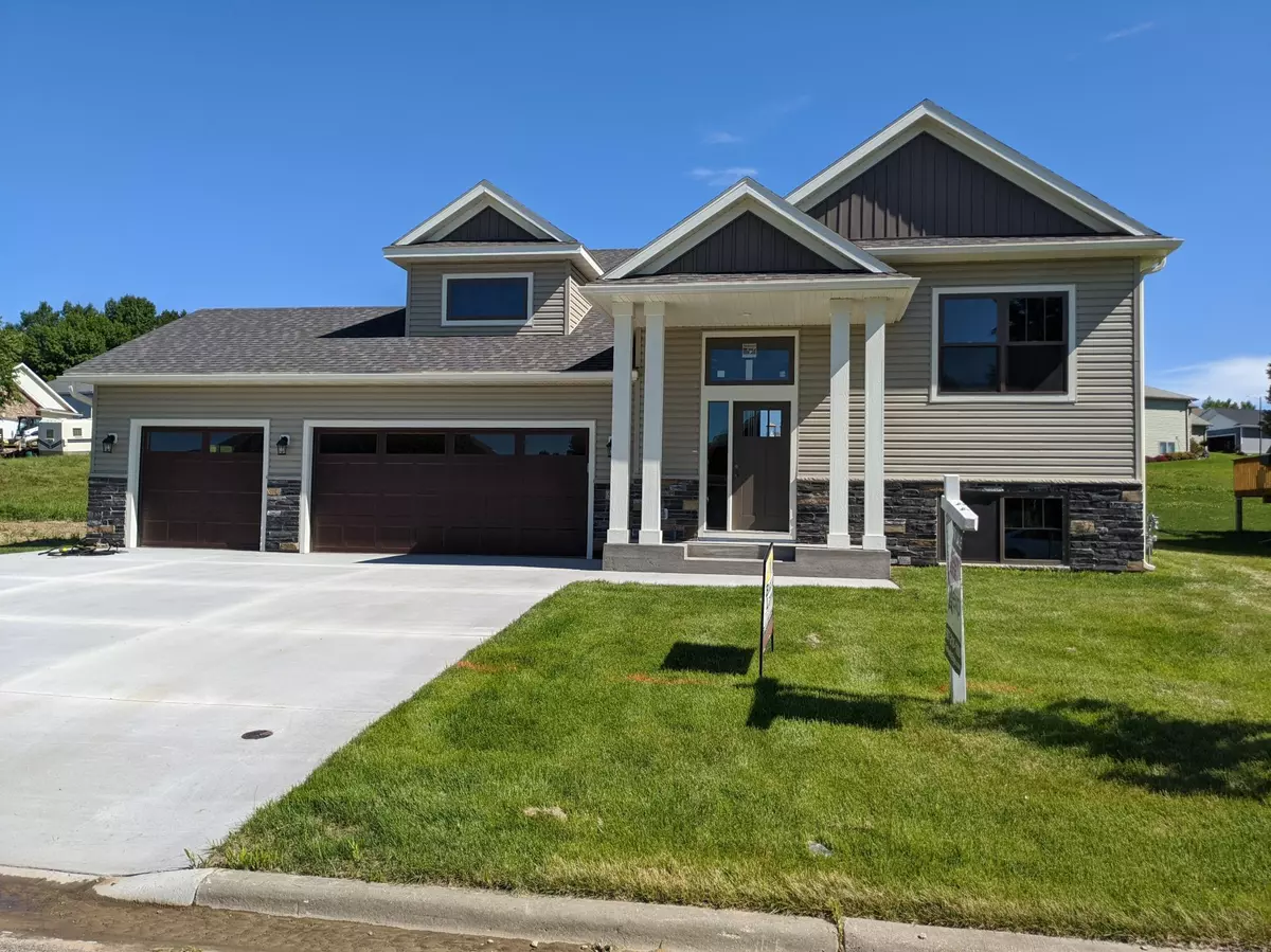 Zumbrota, MN 55992,946 Golfview AVE