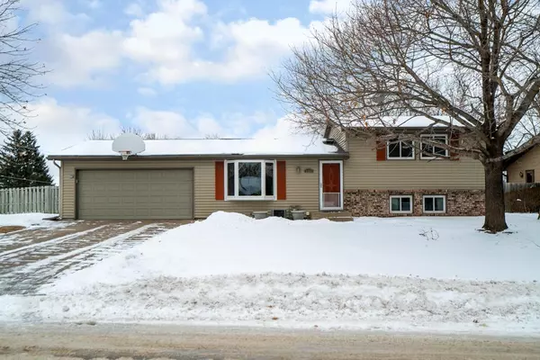 2103 Namekagon ST, Hudson, WI 54016