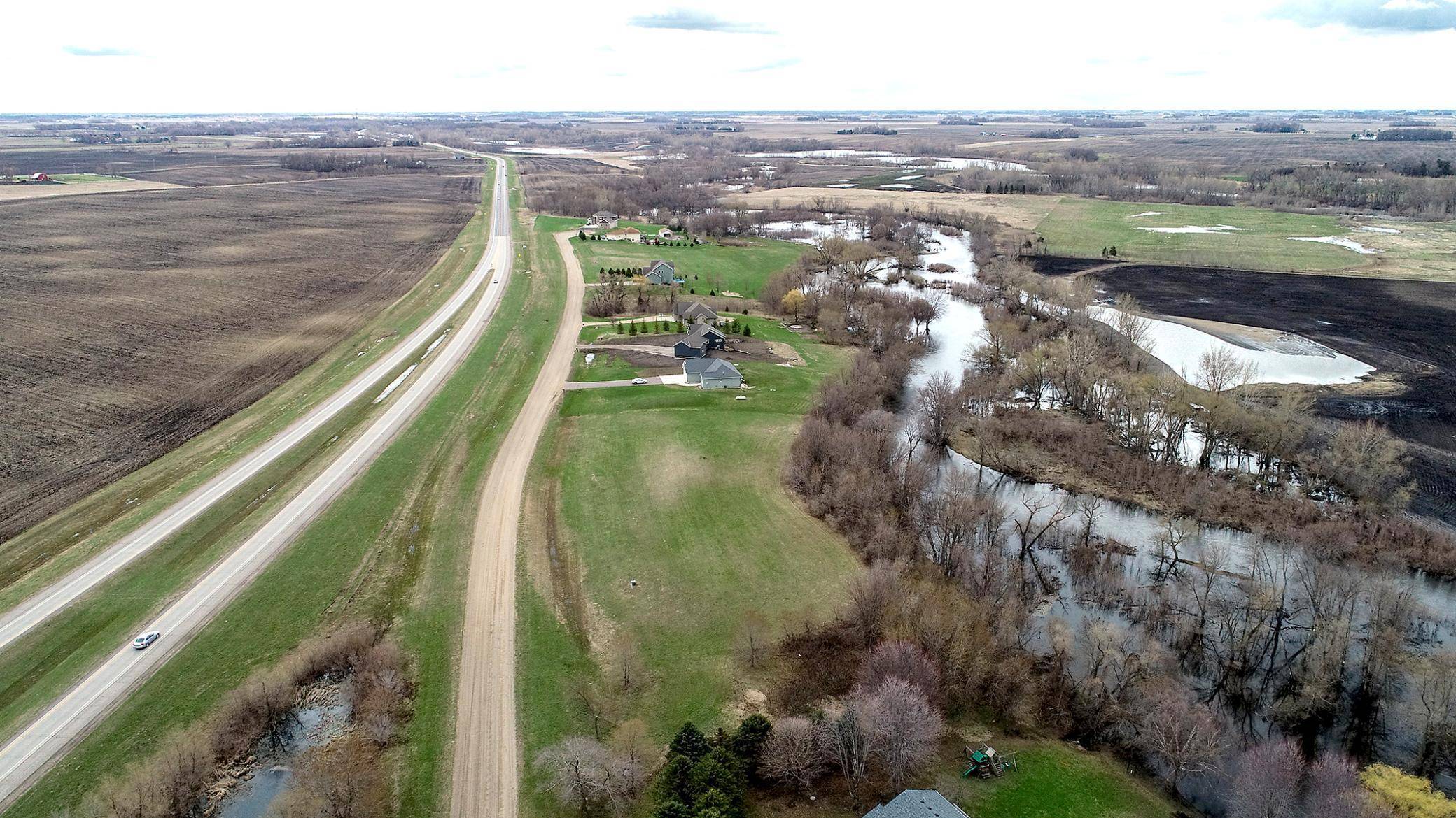 011 Adams ST SE, Hutchinson, MN 55350