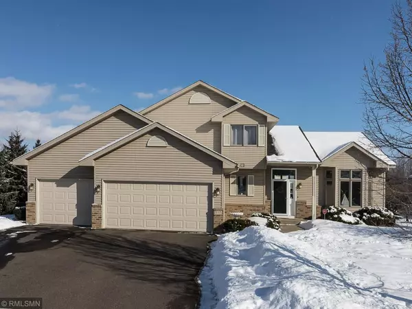 Woodbury, MN 55125,3315 White Oaks LN