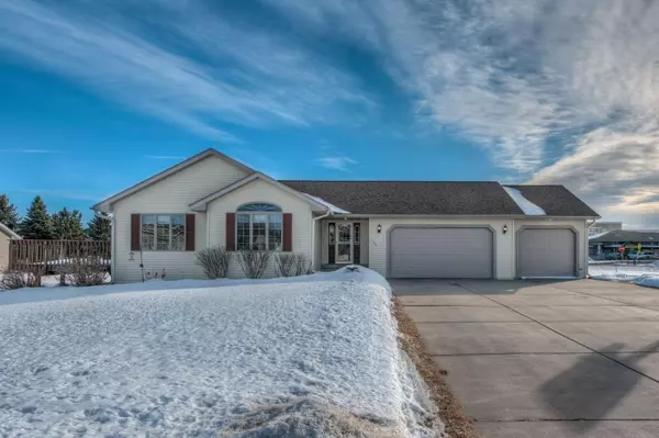 308 Alice CT, New Richmond, WI 54017