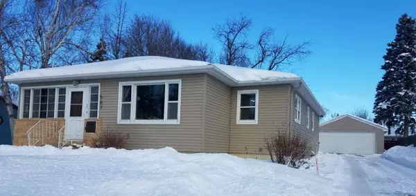 Marshall, MN 56258,507 E College DR