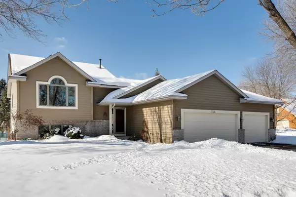 784 Beaver CIR, Lino Lakes, MN 55014