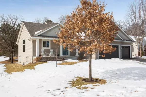 Lino Lakes, MN 55014,6173 Oak Hollow LN