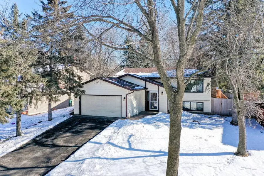 4846 Churchill ST, Shoreview, MN 55126