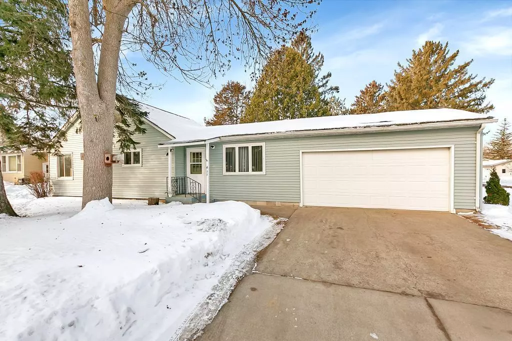 Little Falls, MN 56345,411 3rd ST NW