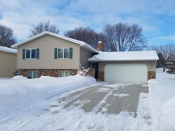 818 3rd AVE NW, Byron, MN 55920