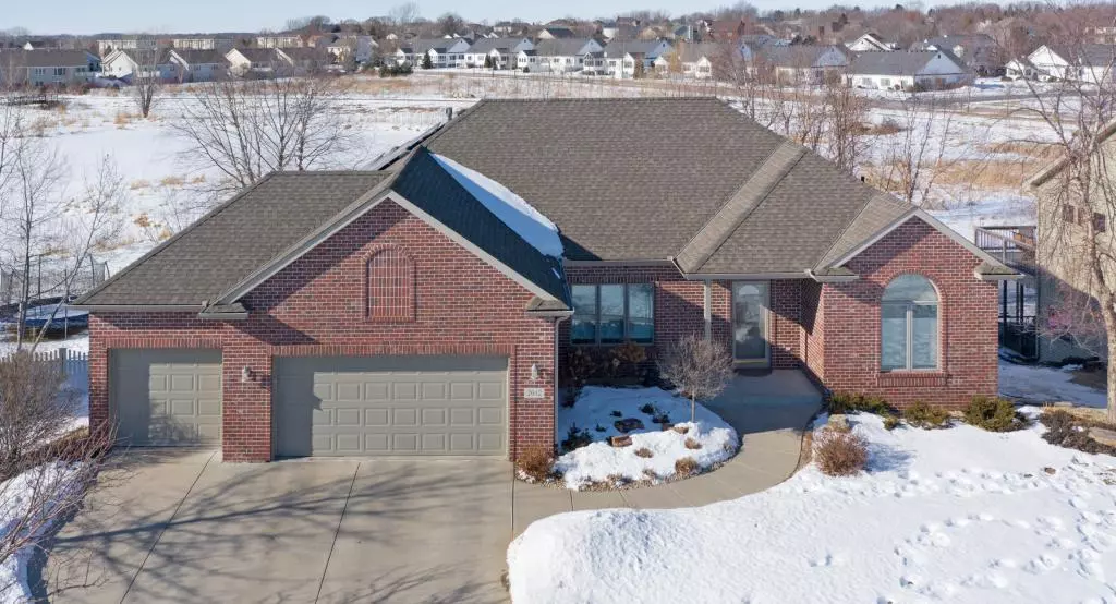 2012 Michigan DR, Northfield, MN 55057