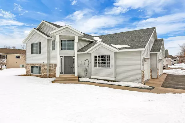 959 Sundance CT, Sartell, MN 56377