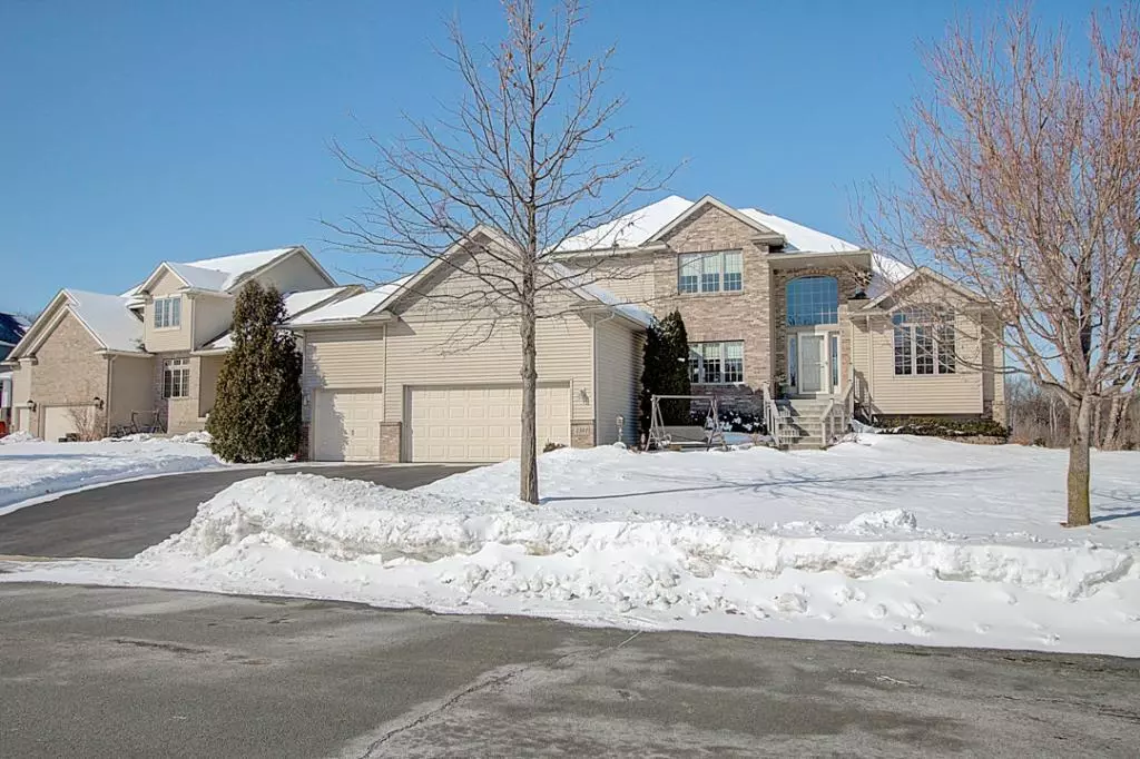 Lino Lakes, MN 55038,1501 Oakview CT