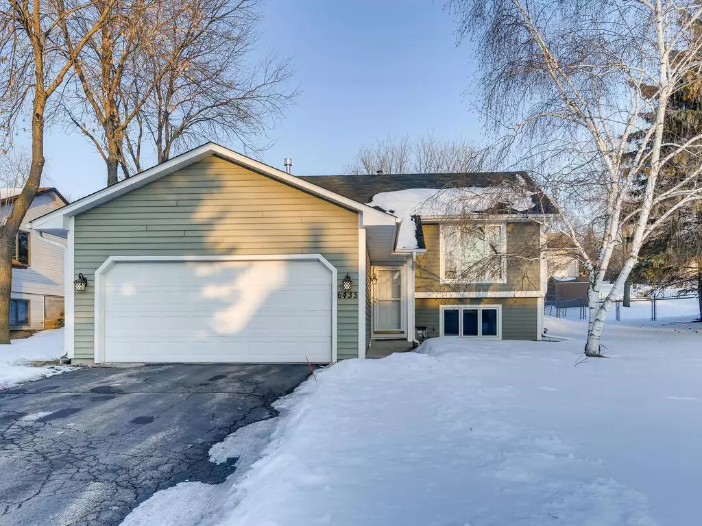 Eden Prairie, MN 55346,6435 Grandview DR