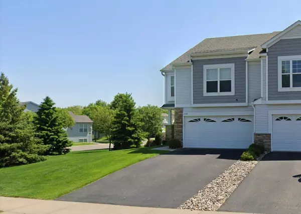 6789 Lydia LN, Woodbury, MN 55125