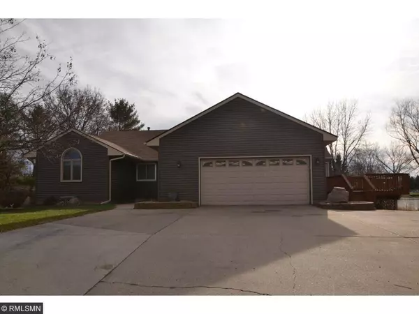 212 E Hamburg ST, Litchfield, MN 55355