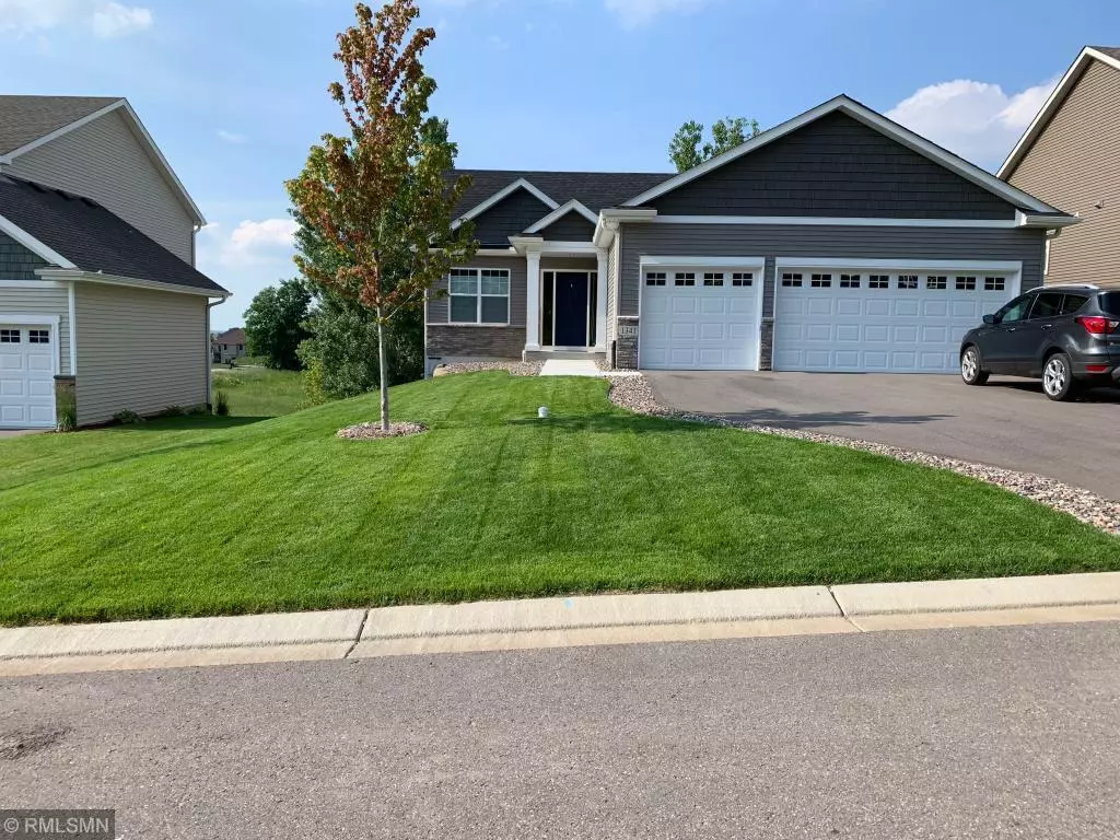 Shakopee, MN 55379,1341 Meadow LN