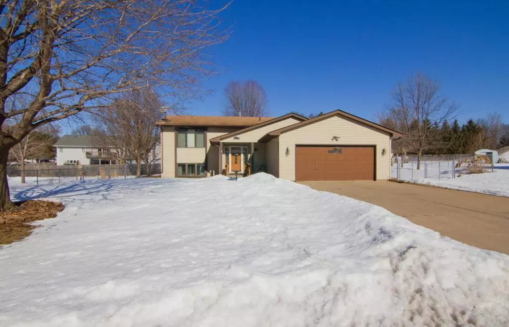 Inver Grove Heights, MN 55077,7652 Barbara CT