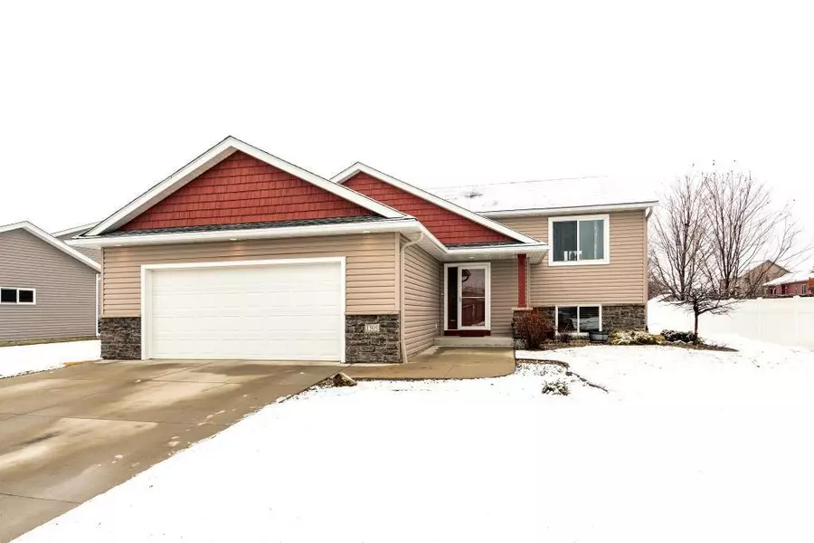 1505 3rd ST NW, Kasson, MN 55944