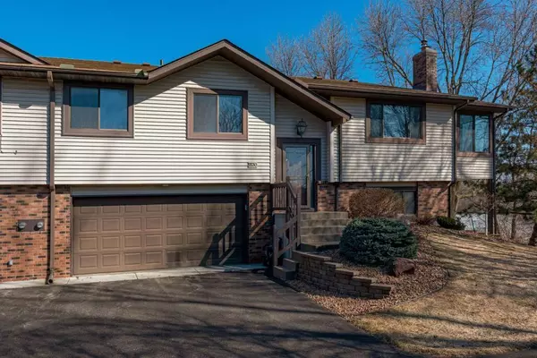 Shoreview, MN 55126,5530 Donegal DR