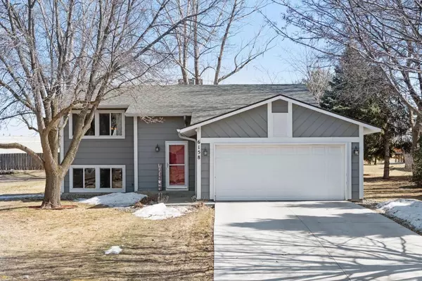 6158 Kalland DR NE, Albertville, MN 55301