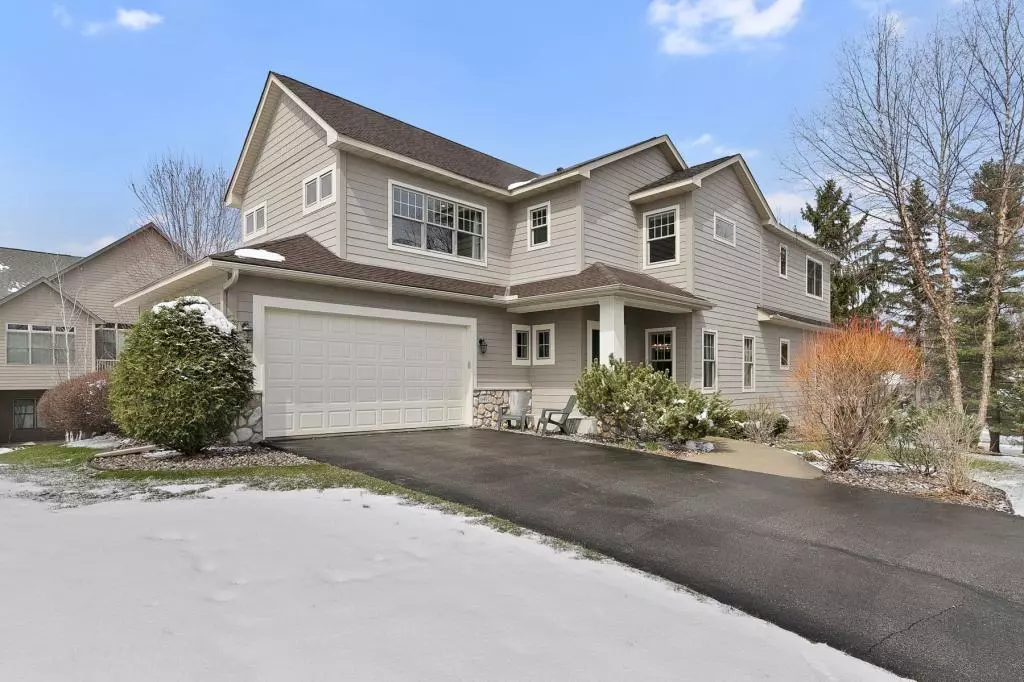 Edina, MN 55436,6492 Ivy WAY