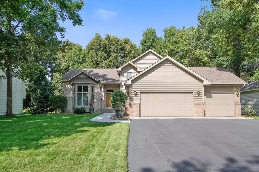 8913 Telford XING, Brooklyn Park, MN 55443