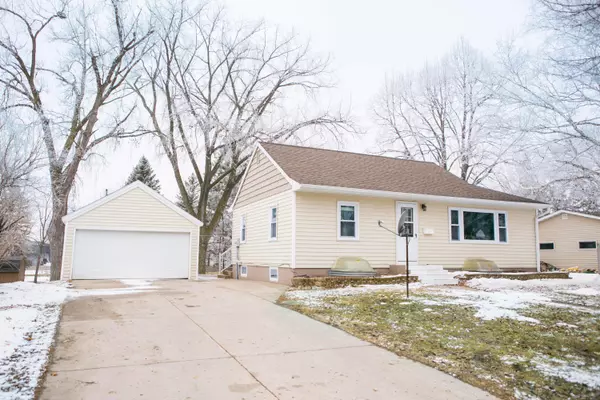 118 S Oregon AVE, Morris, MN 56267