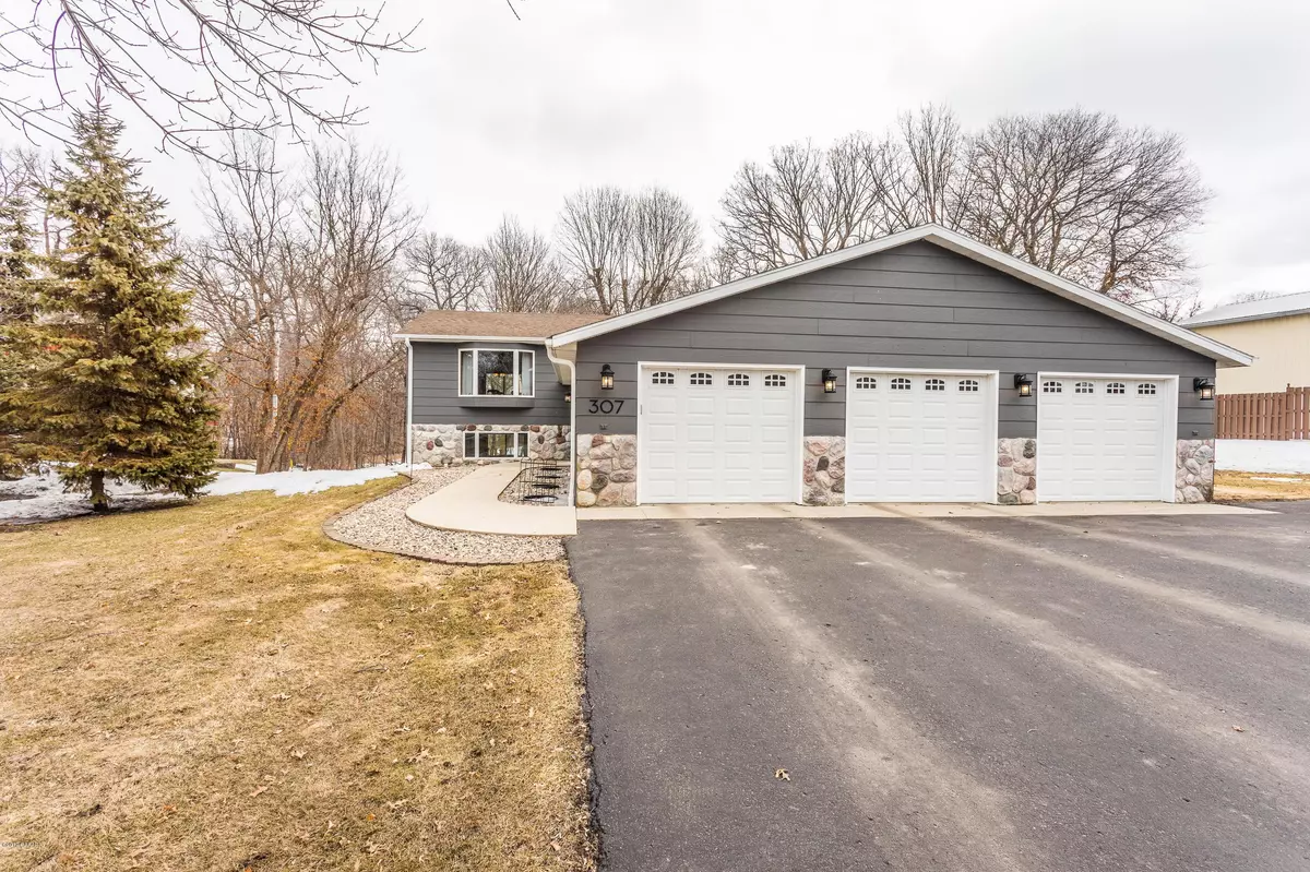 Alexandria, MN 56308,307 Elmwood DR