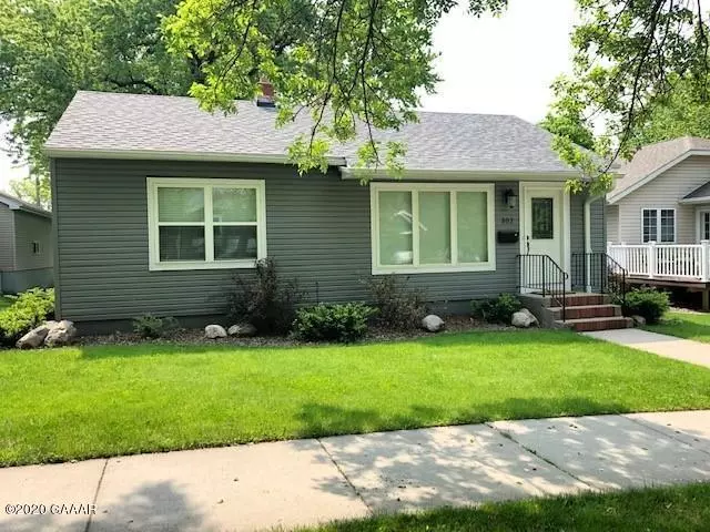 Morris, MN 56267,302 E 2nd ST