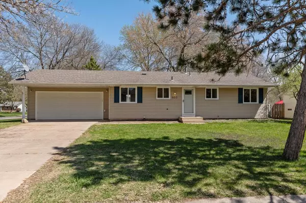 603 Hillside LN, Stillwater, MN 55082