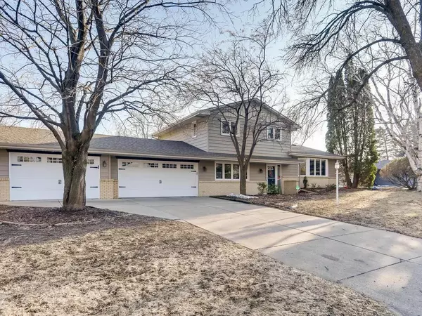 Shoreview, MN 55126,878 Cannon AVE