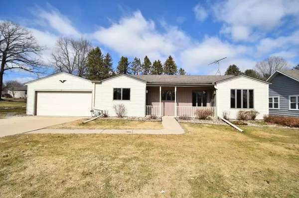 222 Trondheim RD, Kenyon, MN 55946